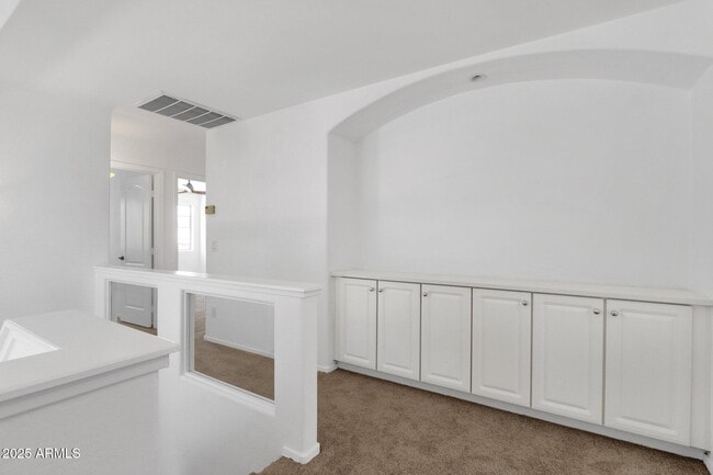 Building Photo - 4245 E Creosote Dr