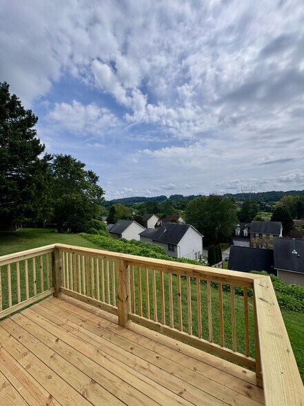 Building Photo - 808 Olde Pioneer Trail