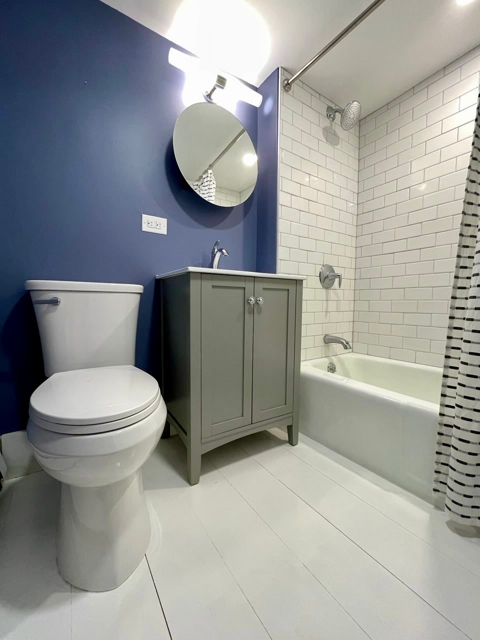 The full bathroom may be small, but it has a big personality. - 20 Chapel St