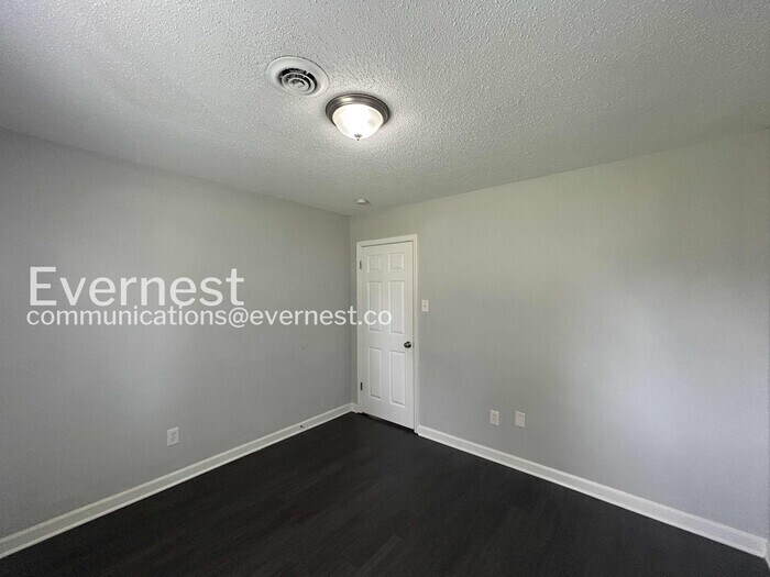 Building Photo - 7127 Markim Dr
