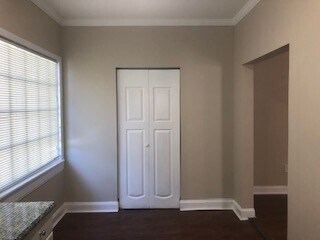 Building Photo - Available to Show