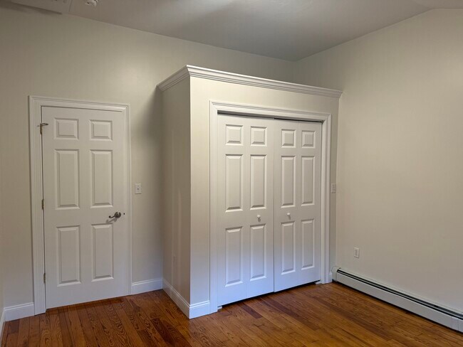 Building Photo - 554 Wareham St