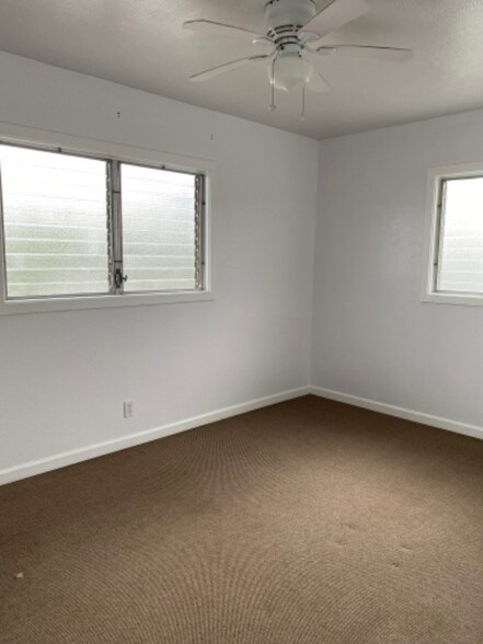 Building Photo - 45-606-606 Mahinui Rd