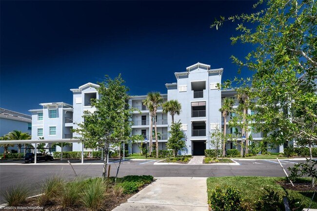 Building Photo - 14091 Heritage Landing Blvd