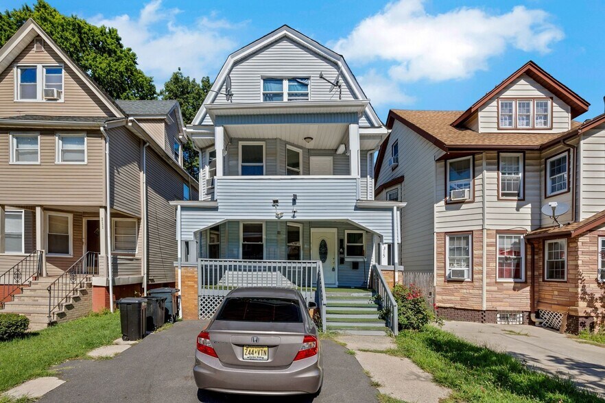 Primary Photo - 315 Glenwood Ave