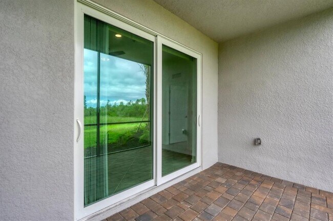 Building Photo - 14161 Heritage Landing Blvd