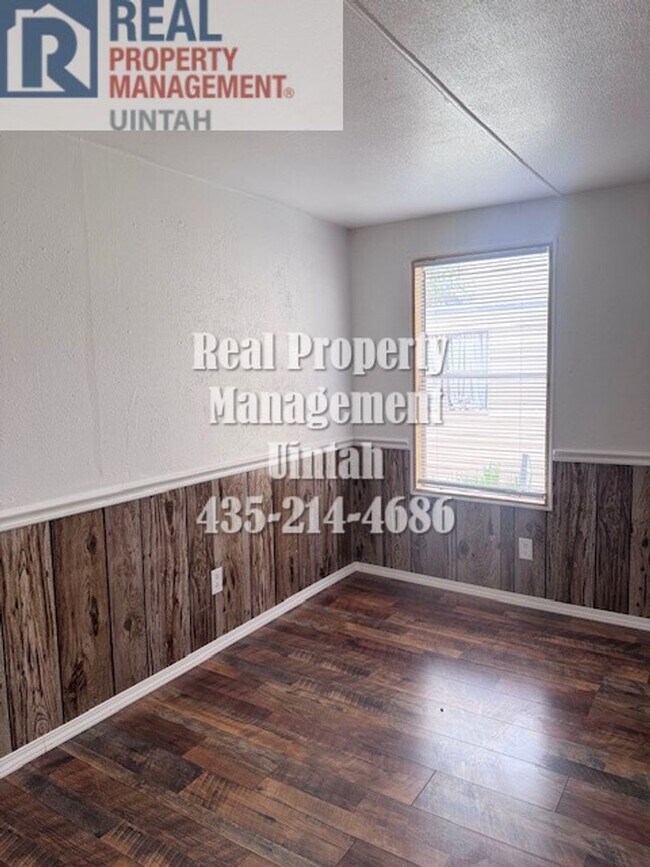 Building Photo - Cute 2 Bedroom, 1 Bathroom Trailer Home. S...