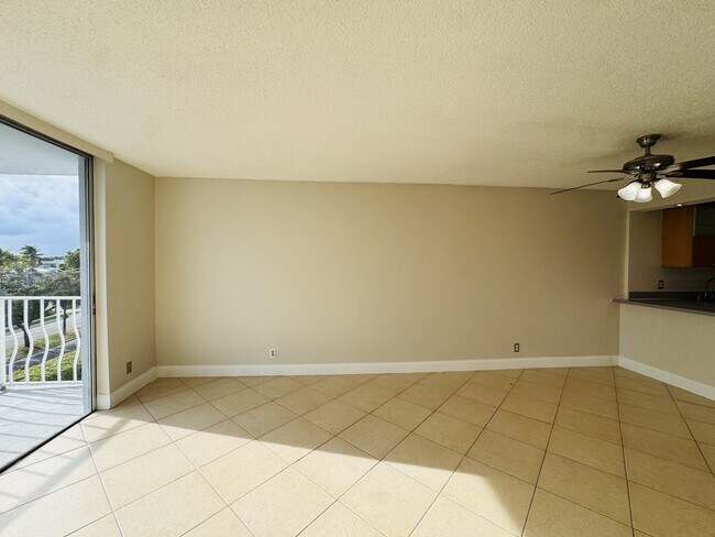 Building Photo - 500 Executive Center Dr