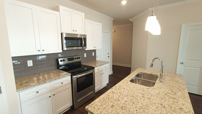 Building Photo - Brand New Townhouse in Lilburn