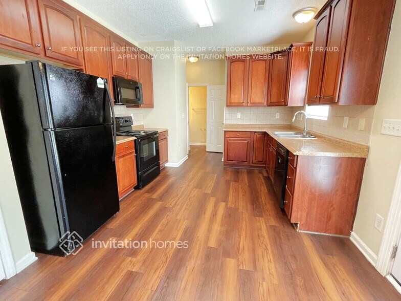 Building Photo - 3811 Cameron Creek Dr