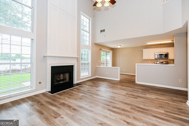 Building Photo - 205 Ashland Dr