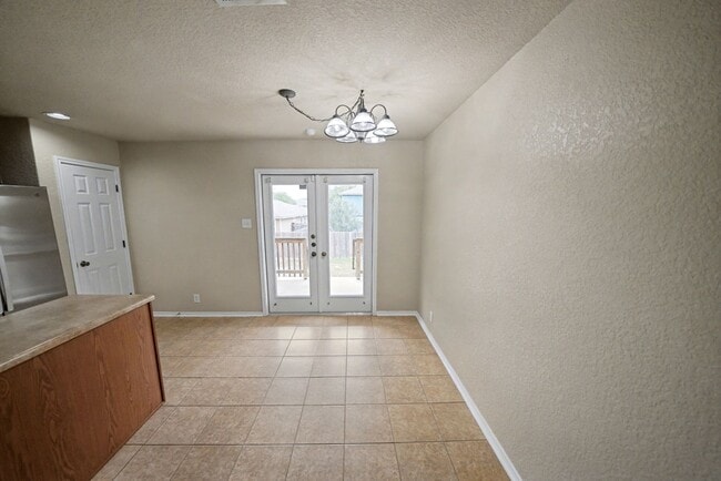 Building Photo - Move-in Ready 3-Bedroom Home Near Lackland...
