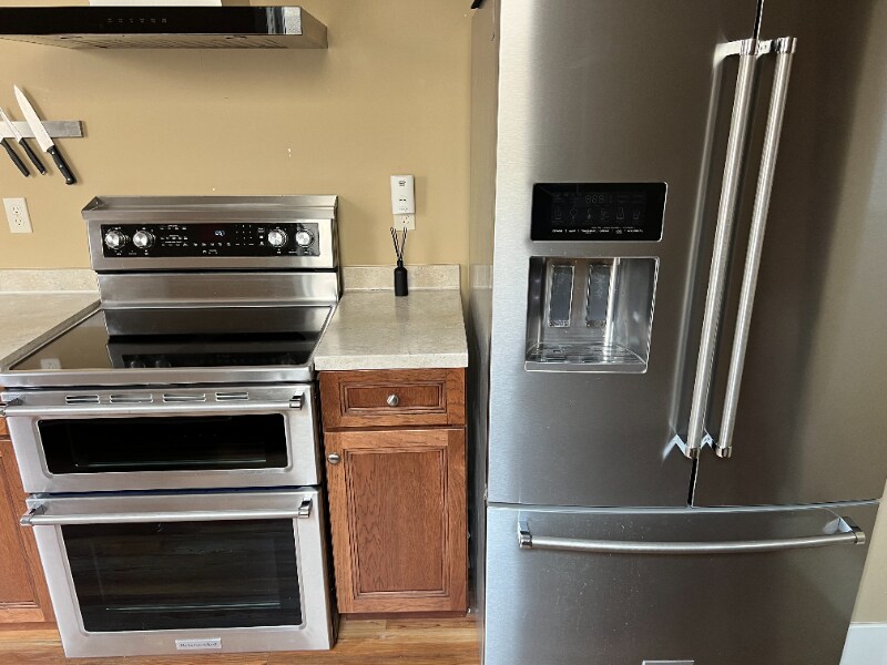 Building Photo - 12 2nd St NE