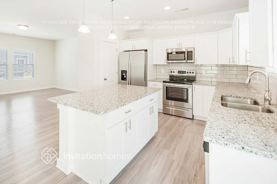 Building Photo - 3012 Ayana Dr