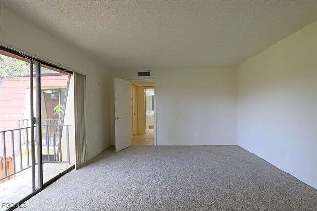 Building Photo - 1570 Park Meadows Dr