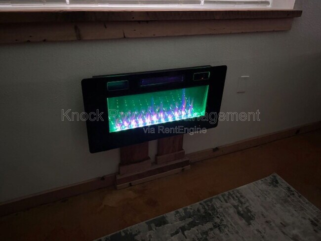 Building Photo - 1815 NW Hoyt St