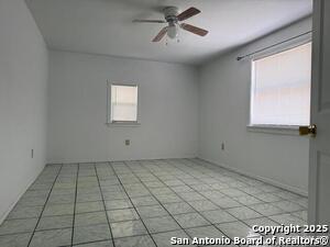 Building Photo - 1334 W Lullwood Ave
