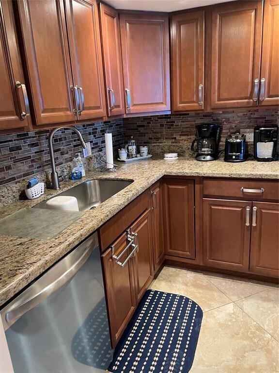 Building Photo - 209 N Fort Lauderdale Beach Blvd