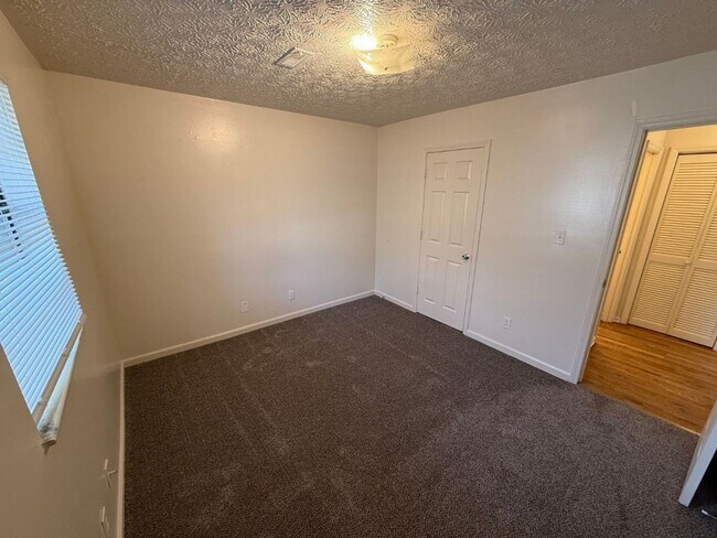 Building Photo - 5525 Jacksboro Pike