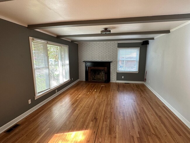 Building Photo - 408 Avery St