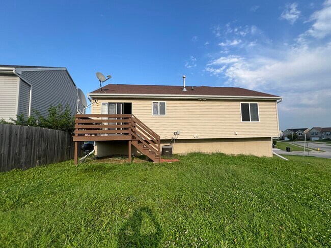 Building Photo - 6960 N 89th St