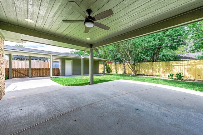 Building Photo - 6030 Warm Springs Rd