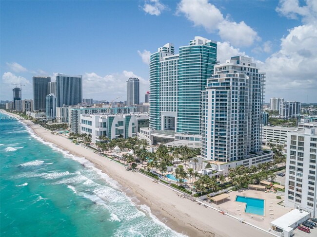 Building Photo - 3535 S Ocean Dr