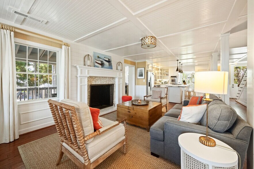 Building Photo - 16 Prospect Point Loop