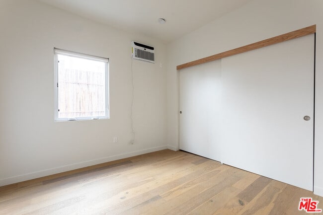 Building Photo - 3611 Bellevue Ave