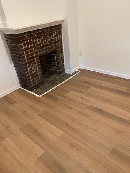 Building Photo - 867 N 50th St