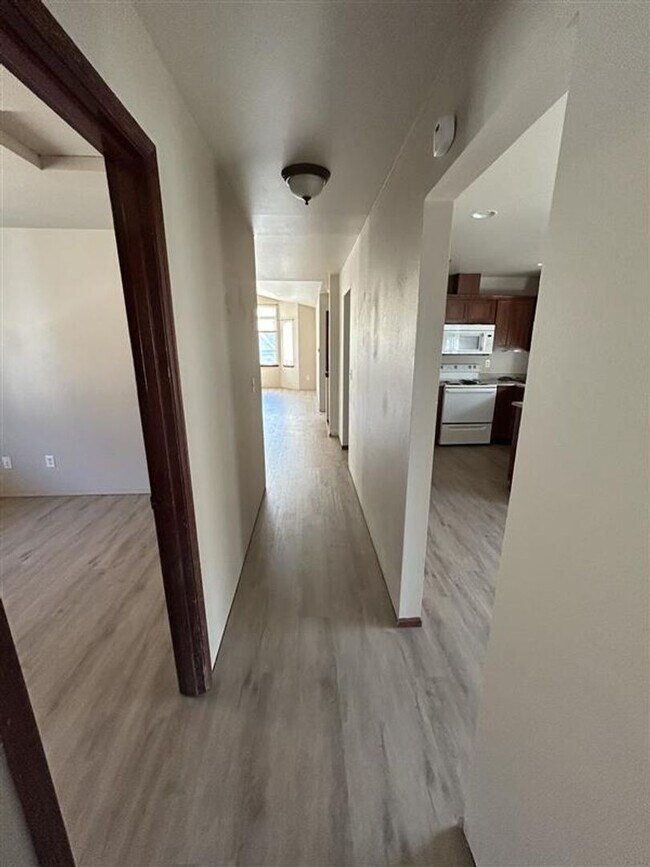 Building Photo - 330/332 Garfield St