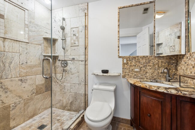 Building Photo - 23 W Algonquin Rd