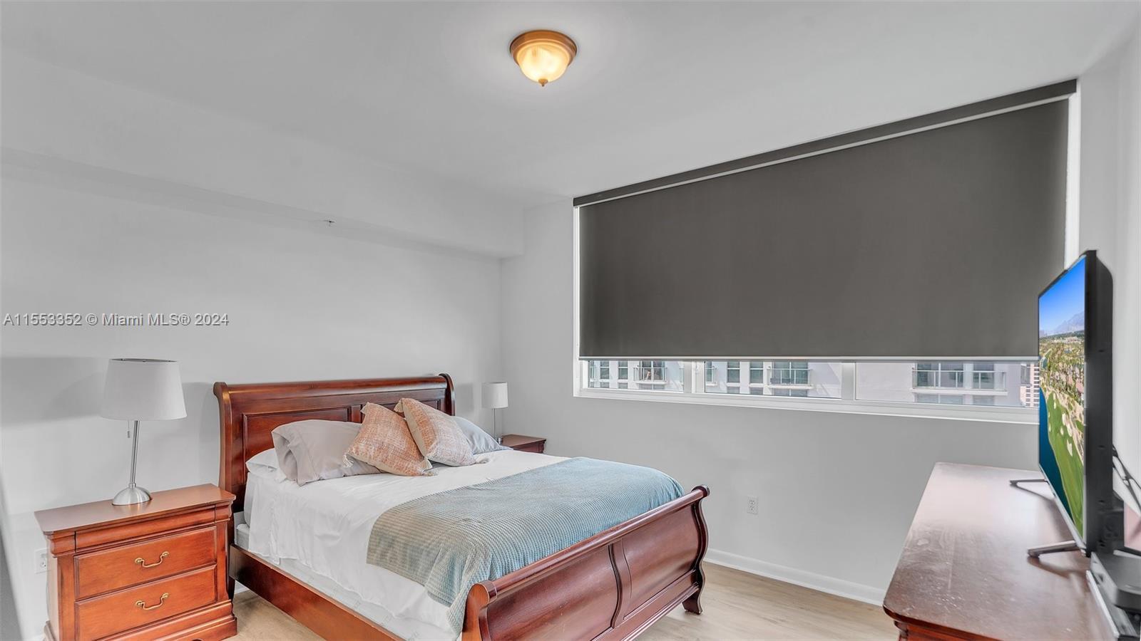 Building Photo - 253 NE 2nd St