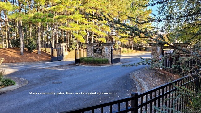 Building Photo - More Windows, More Light!  Amenity-rich, Gated Community.