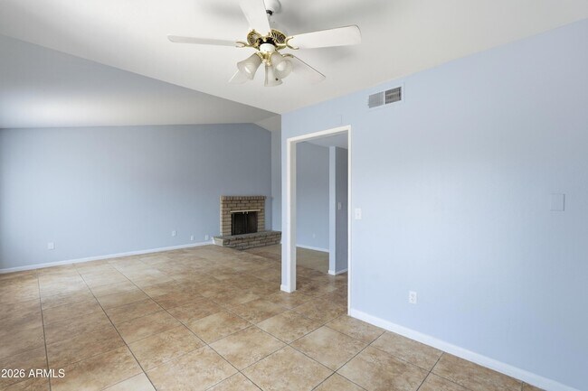 Building Photo - 126 W Loma Vista Dr