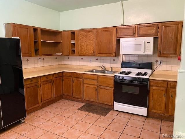 Building Photo - Studio Apartment - Great Location!