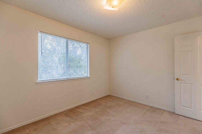 Building Photo - 14215 Spotted Cedar