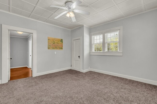 Building Photo - Renovated 3 Bedroom 2 Bath Home for Rent!
