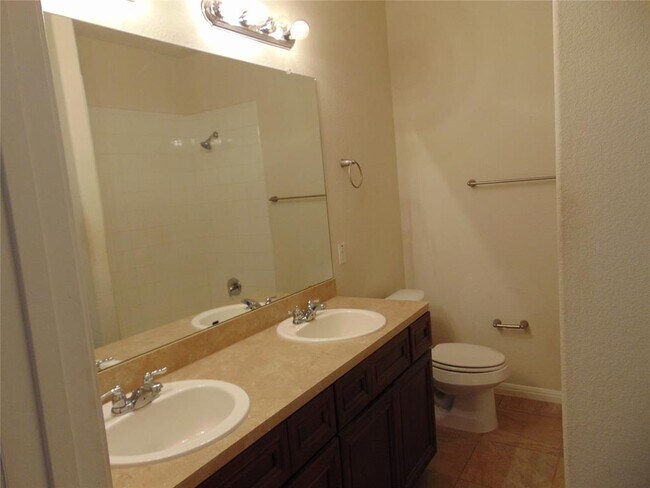 Building Photo - 104 Liberty Pl Cove