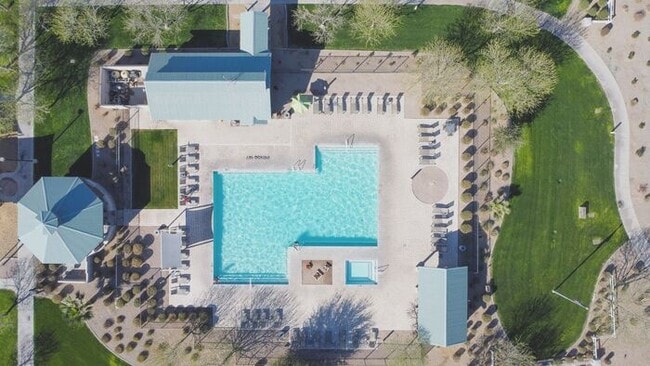 Building Photo - MOVE IN SPECIALS!! 15 DAYS RENT FREE!! Wonderful large, 4 br 2.5 ba family home in Johnson Ranch