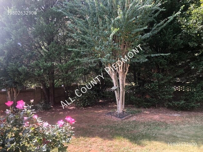 Building Photo - 509 Scarboro Ln