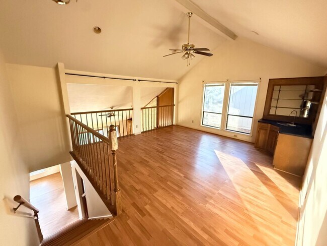 Building Photo - 16214 Dunmoor Dr