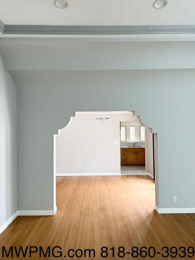 Building Photo - Ideally situated 2-Bed 2-Bath HOME