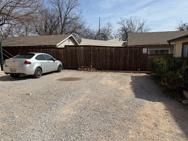 Building Photo - 1117 NW 38th St