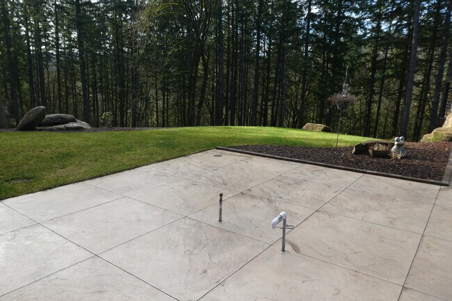 Building Photo - 22035 S Wisteria Rd