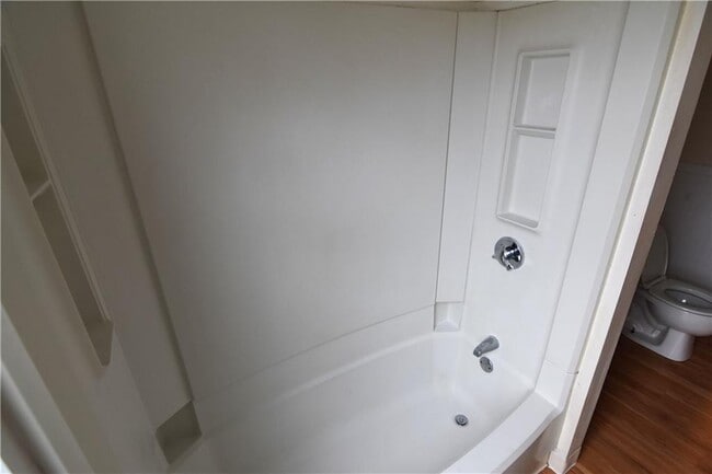 Building Photo - 490 Manville Rd