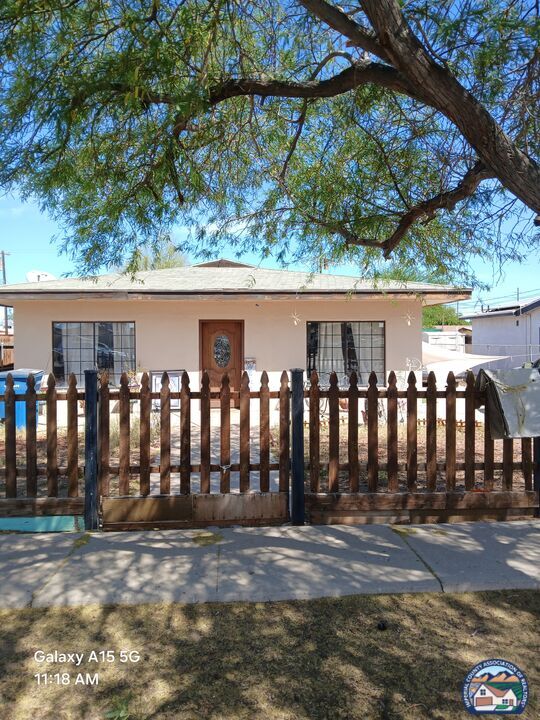 Building Photo - 442 E Brighton Ave