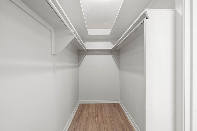 Building Photo - 1912 22nd St