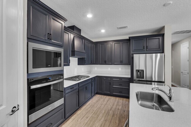 Building Photo - New construction 4/3 on cul-de-sac in cove...