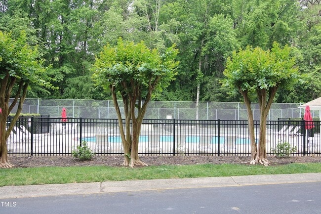 Building Photo - 4646 Fawnbrook Cir